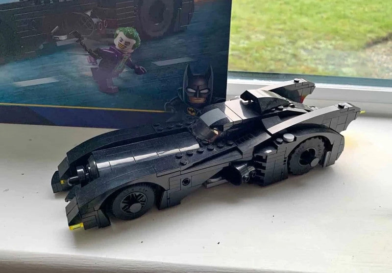 LEGO DC 76224 Batmobile: Batman vs. The Joker Chase