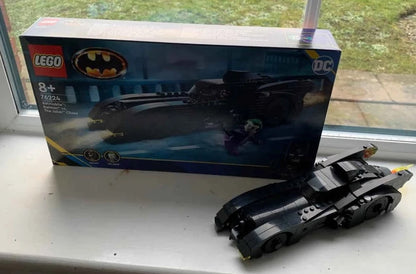 LEGO DC 76224 Batmobile: Batman vs. The Joker Chase